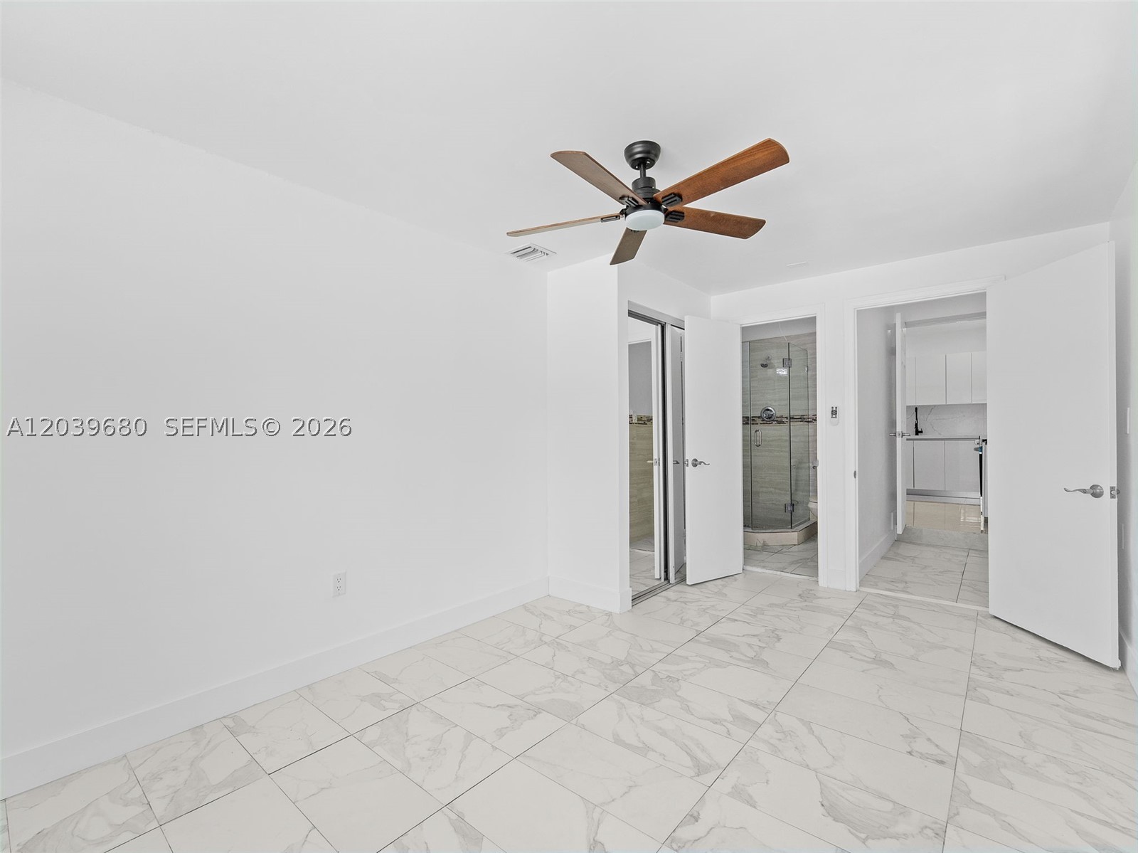 110 NE 152nd St Miami, FL 33162