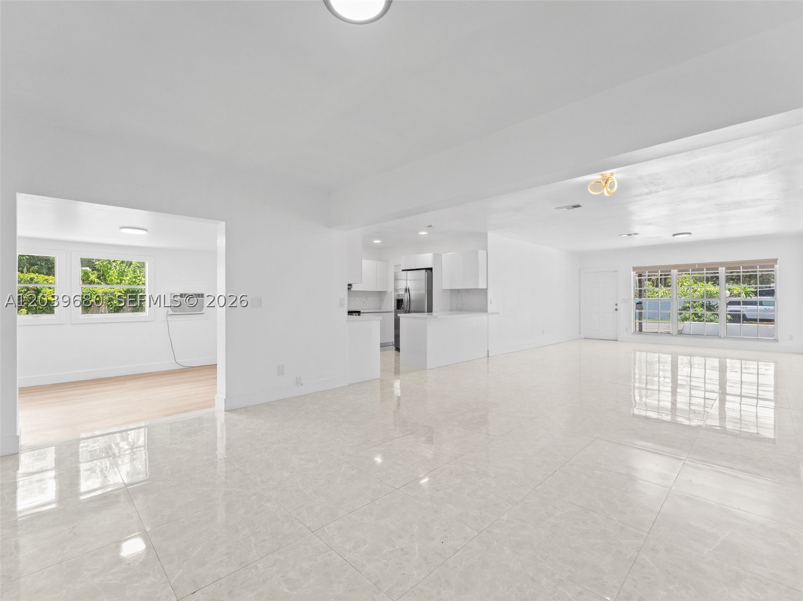 110 NE 152nd St Miami, FL 33162