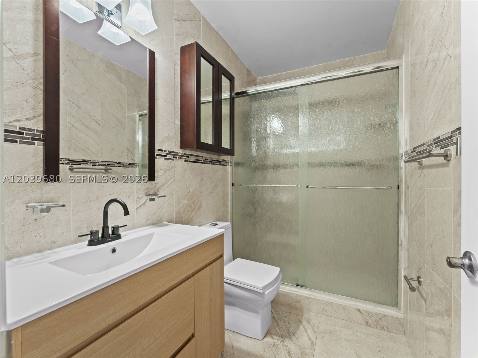 110 NE 152nd St Miami, FL 33162