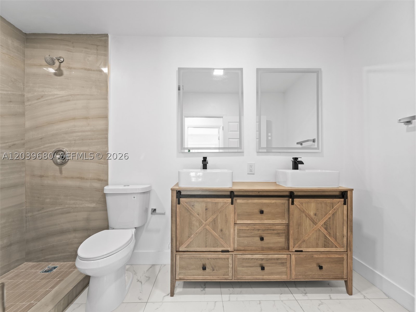 110 NE 152nd St Miami, FL 33162