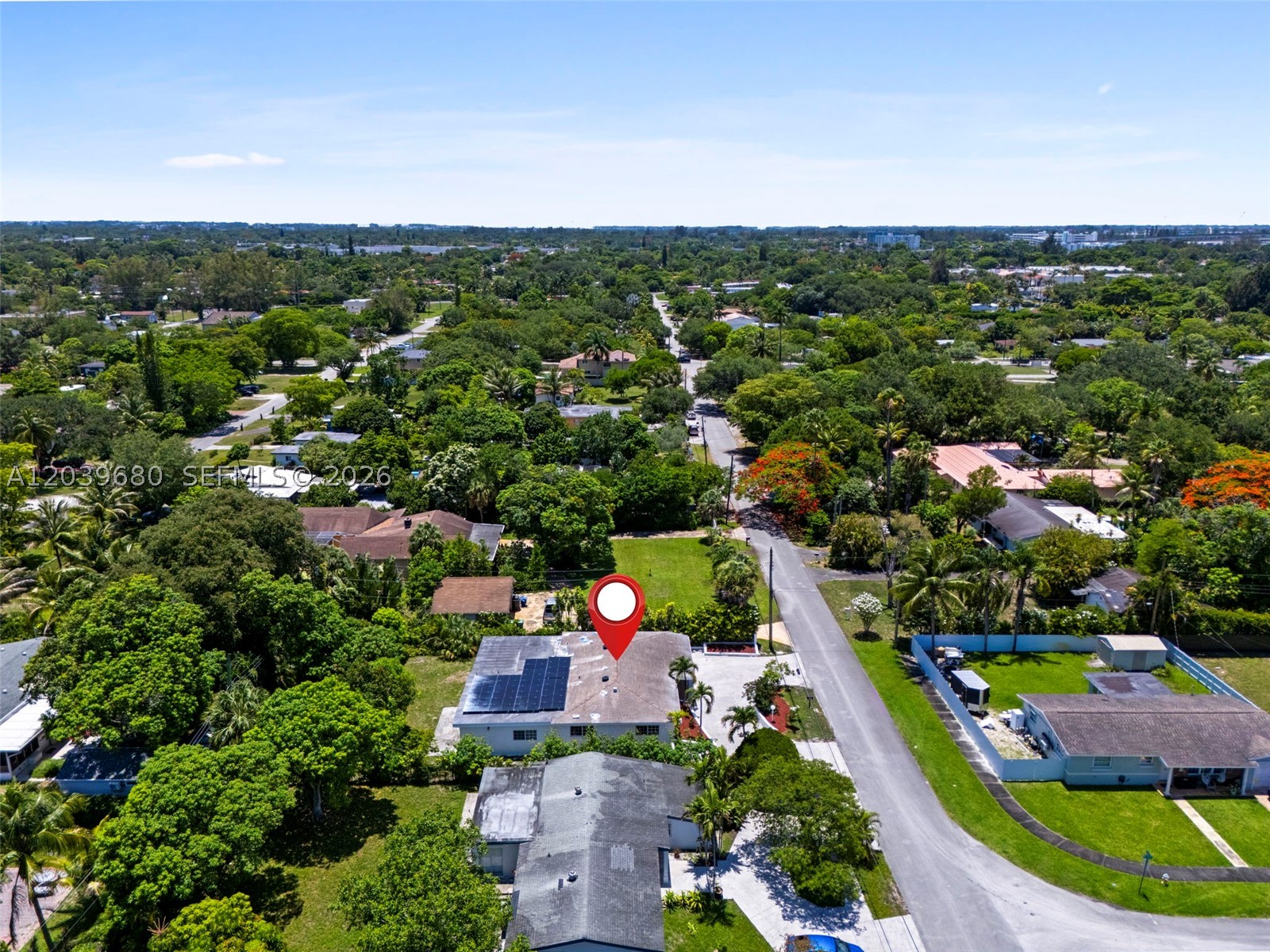 110 NE 152nd St Miami, FL 33162