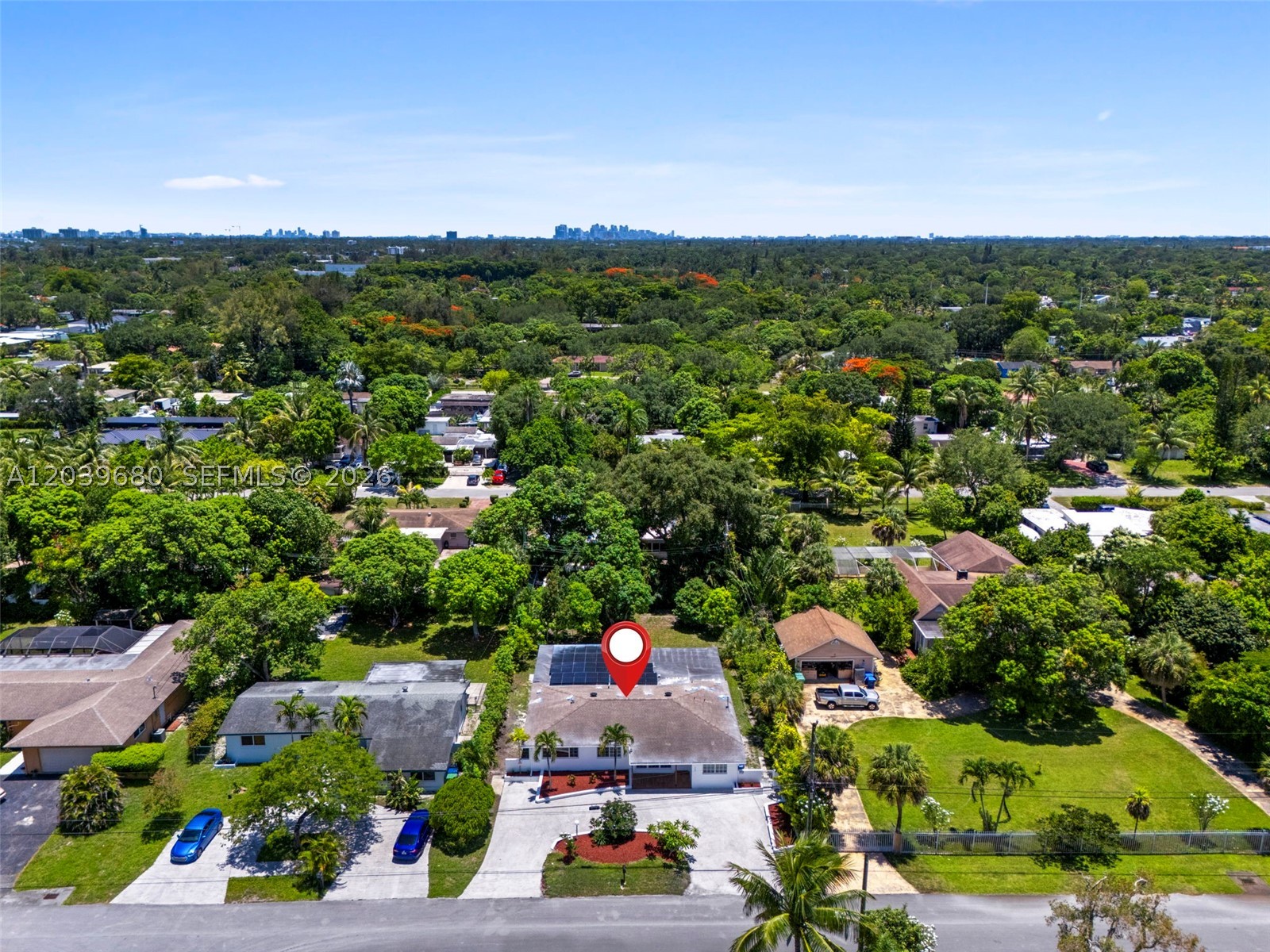 110 NE 152nd St Miami, FL 33162