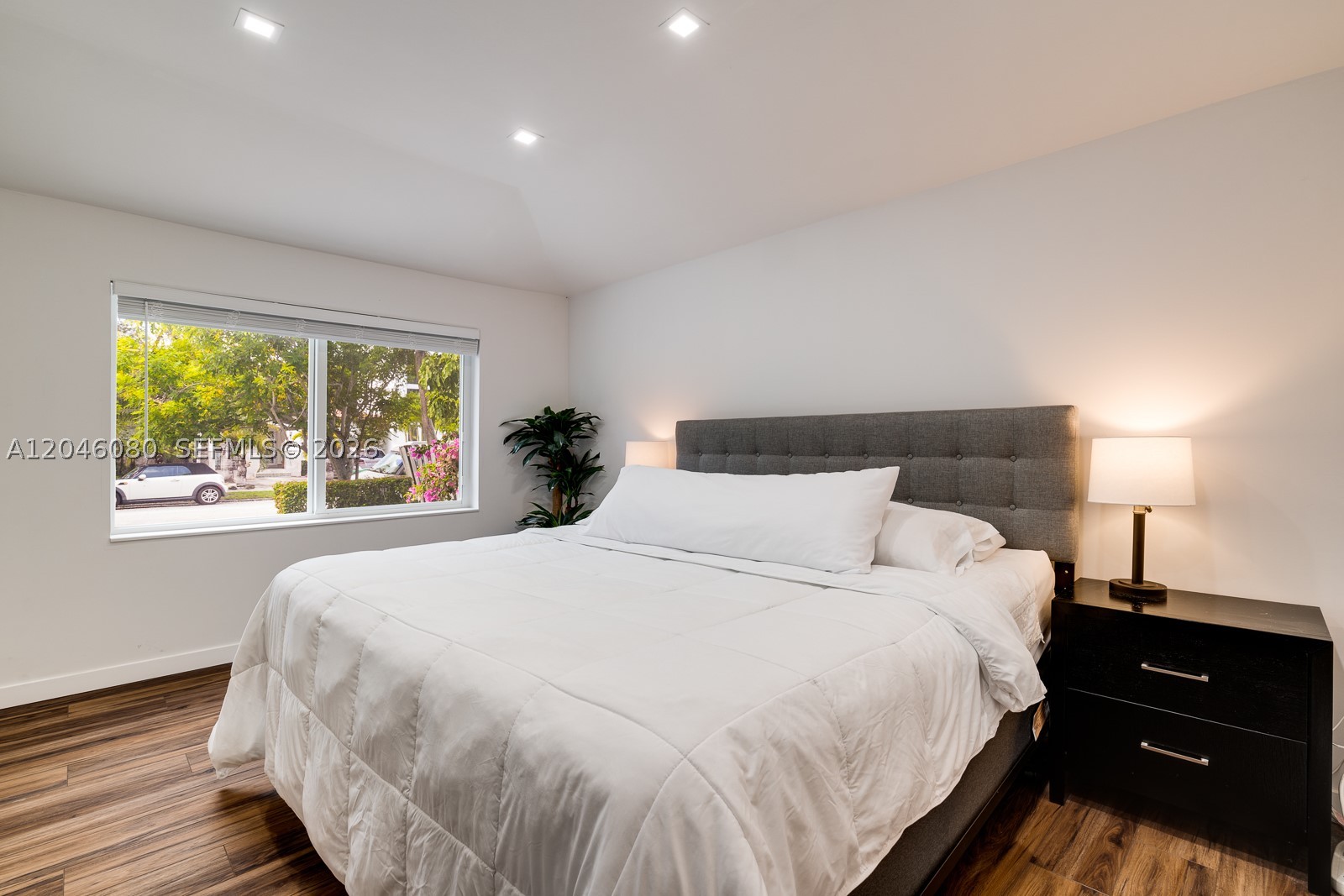 2215 Tequesta Ln Miami, FL 33133