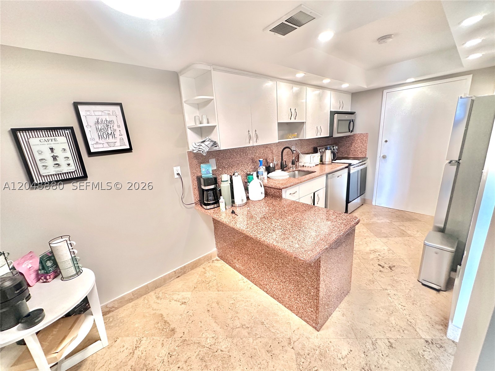 18021 Biscayne Blvd #702