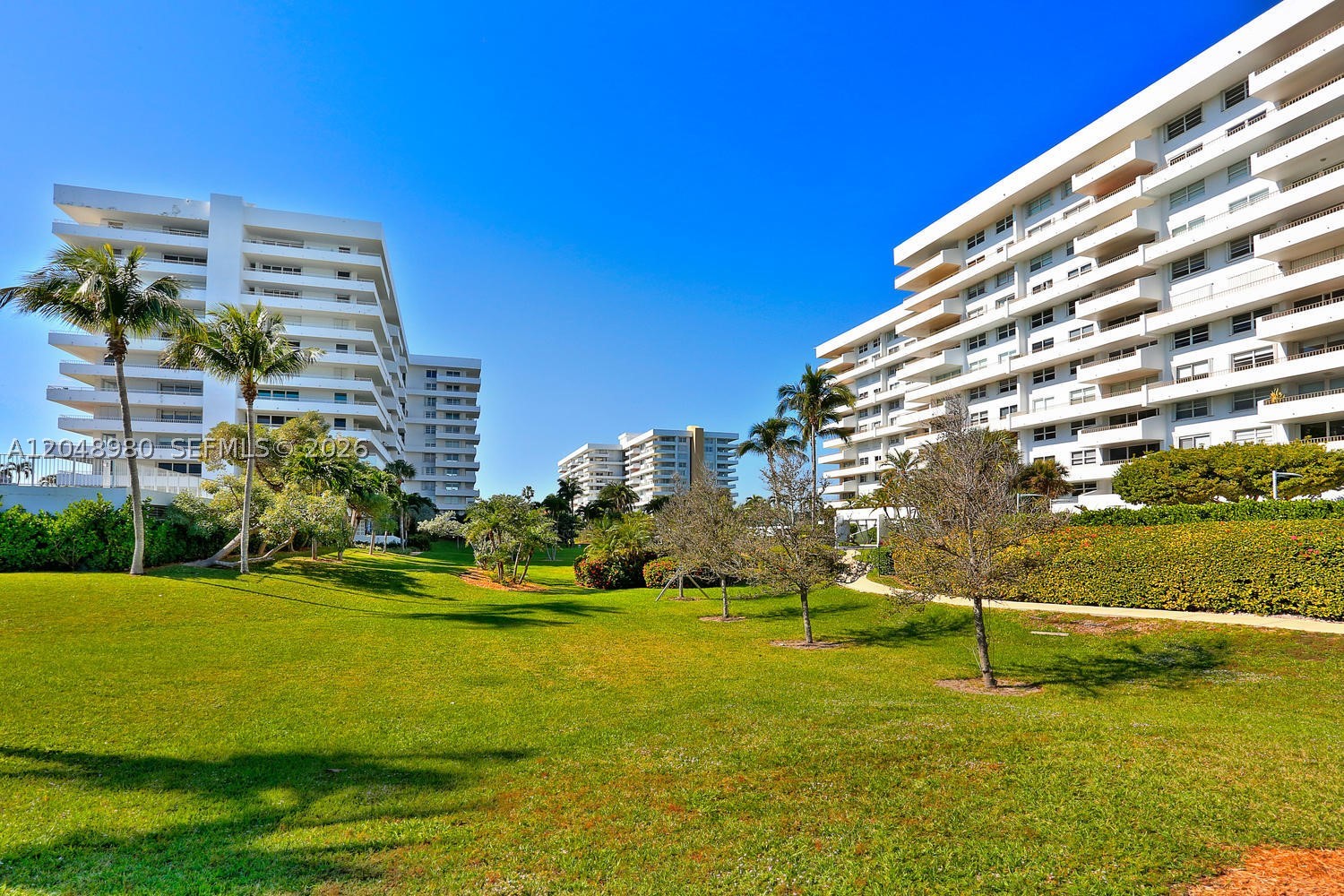 image Commodore Club West37