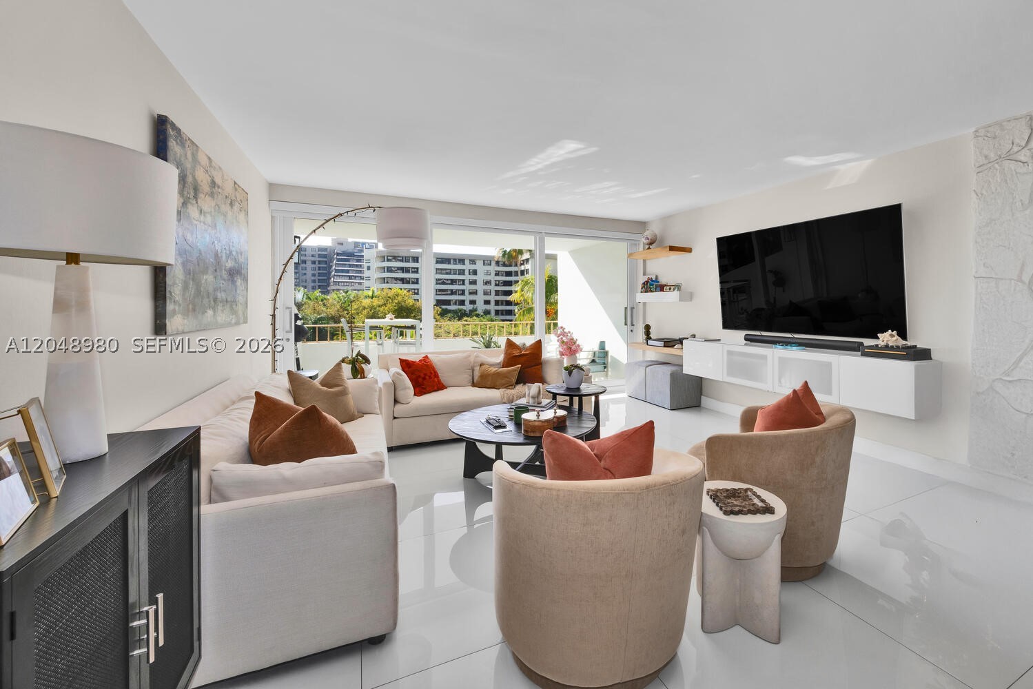 image Commodore Club West5