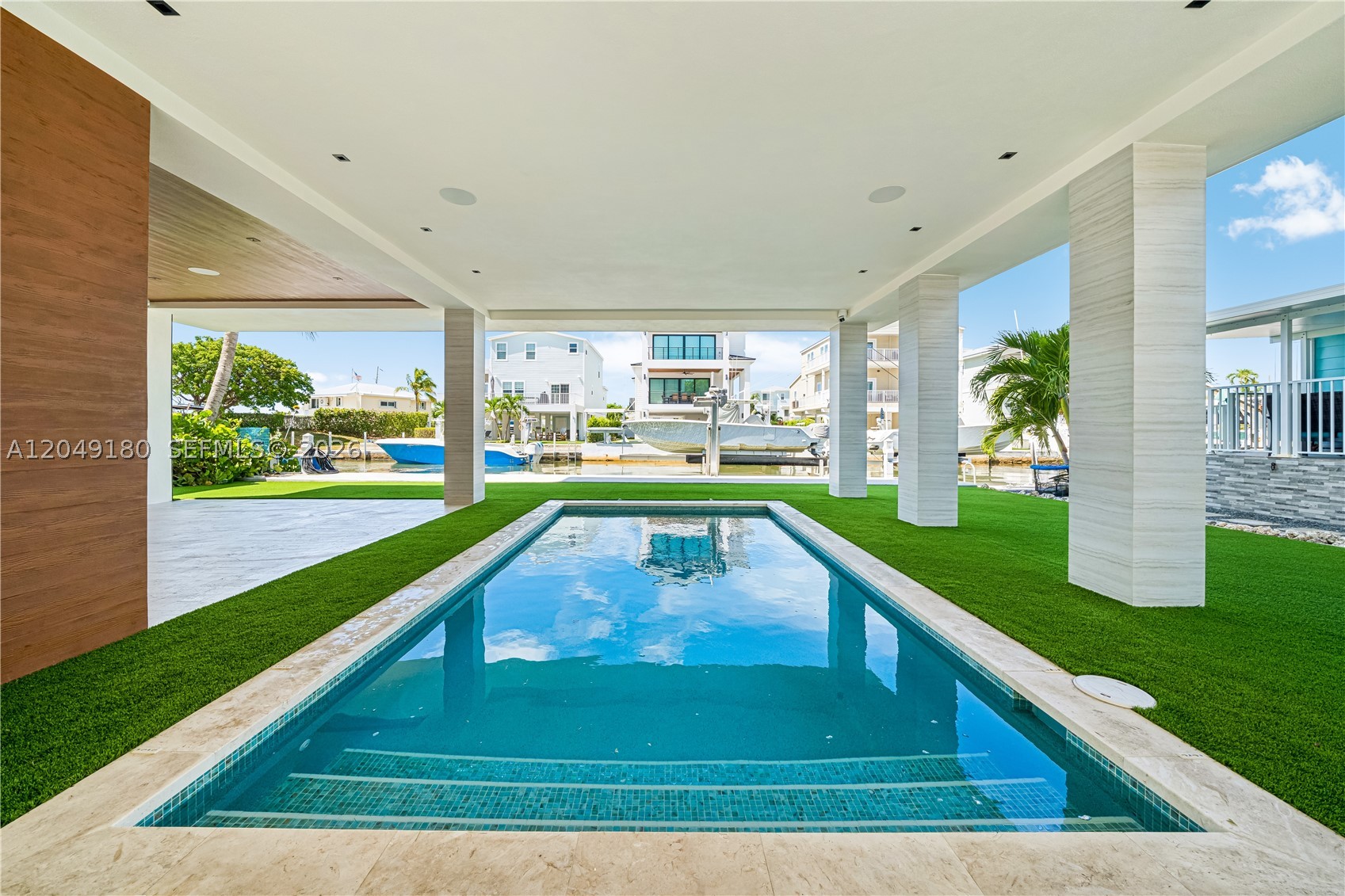 Undisclosed Address Key Largo, FL 33037