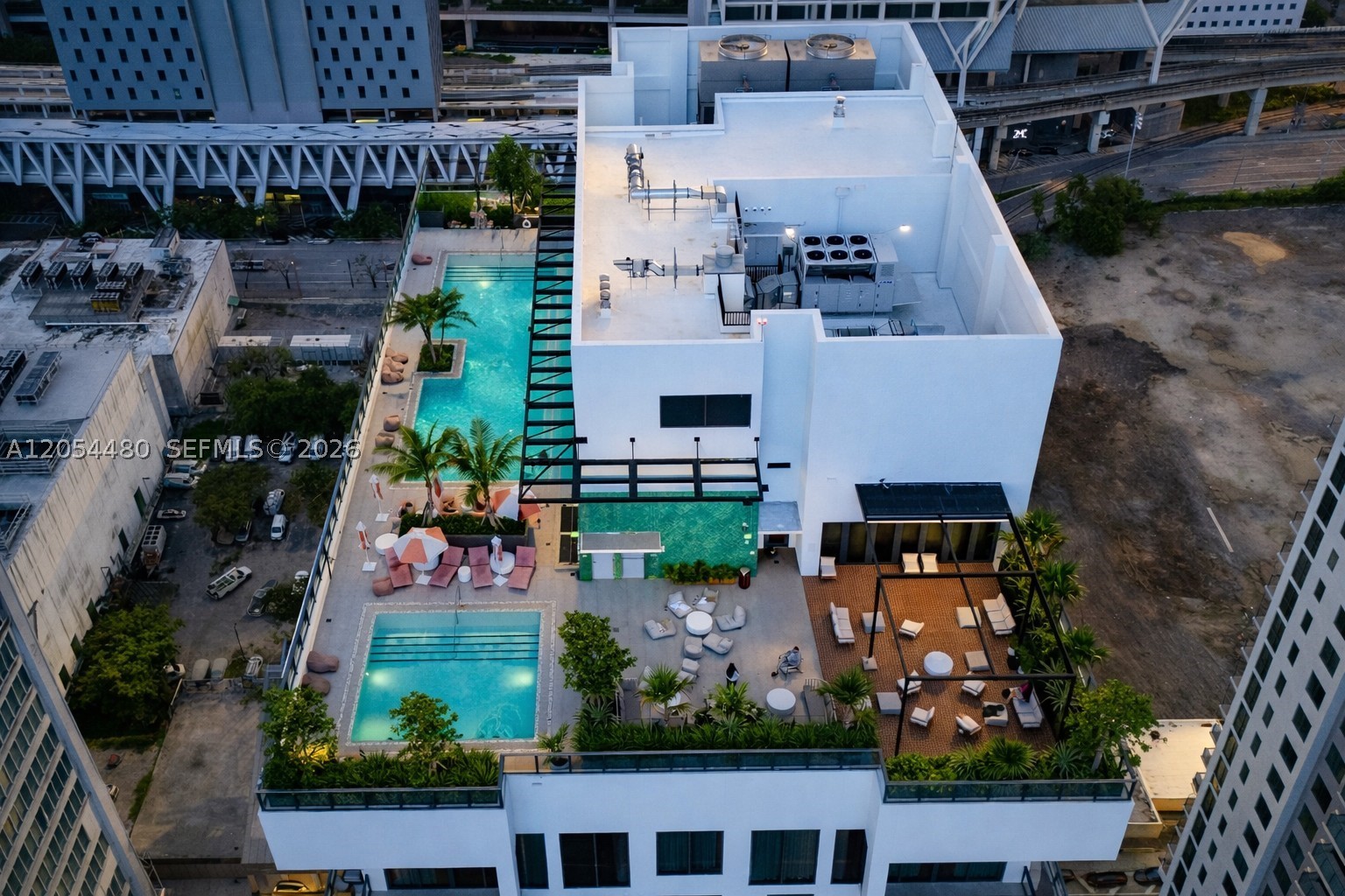 image The Crosby Miami Worldcenter4
