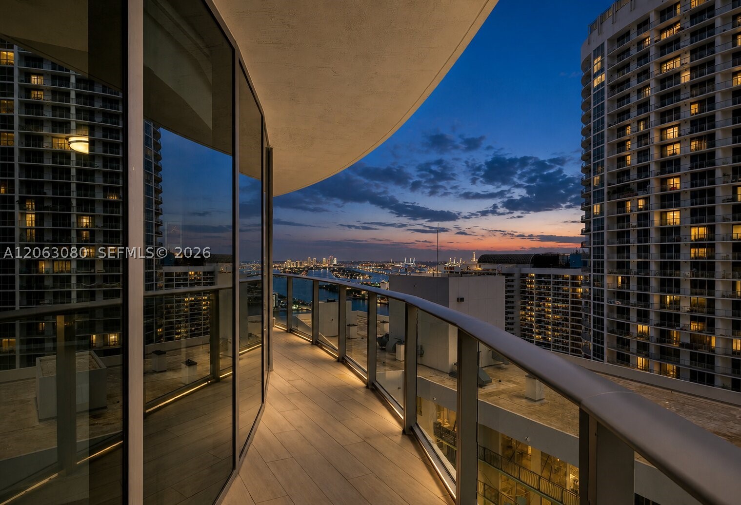 image Aria on the Bay0
