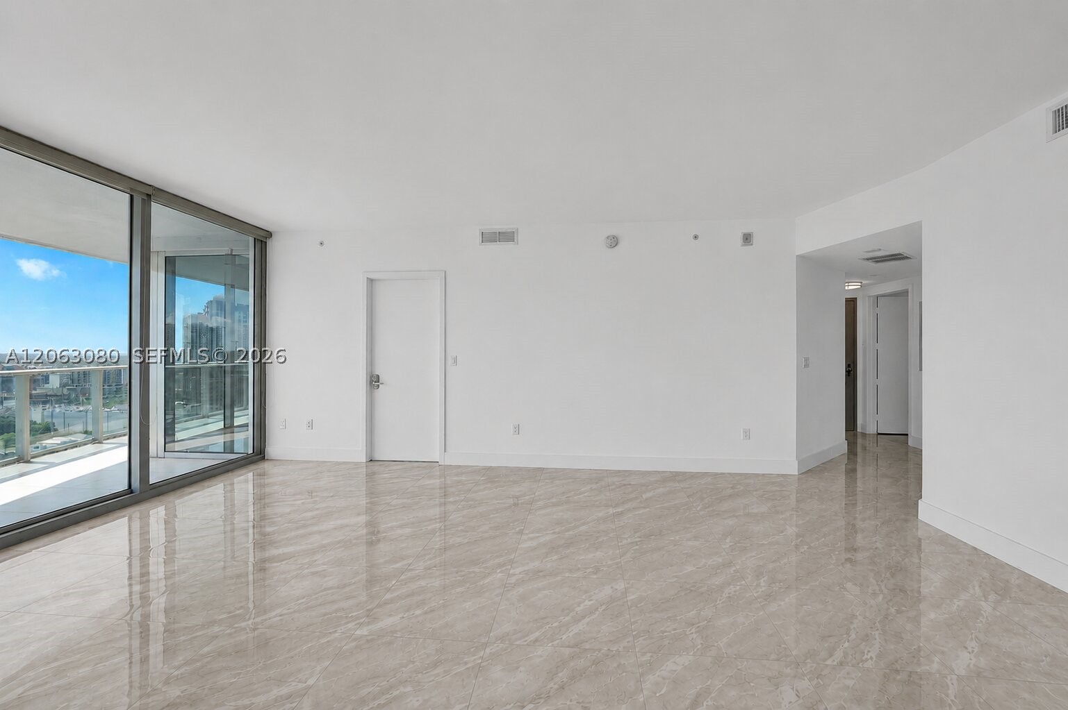 image Aria on the Bay10
