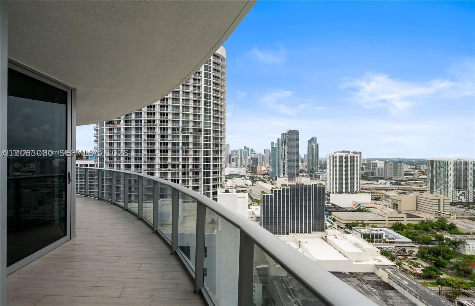 image Aria on the Bay15