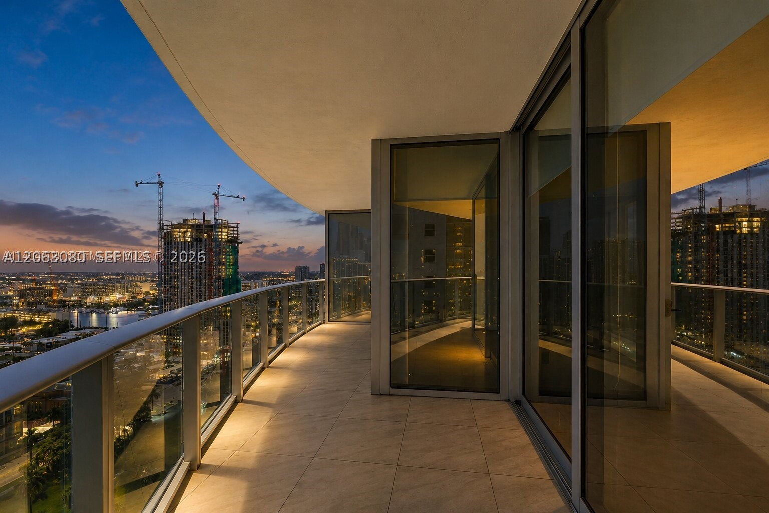 image Aria on the Bay5