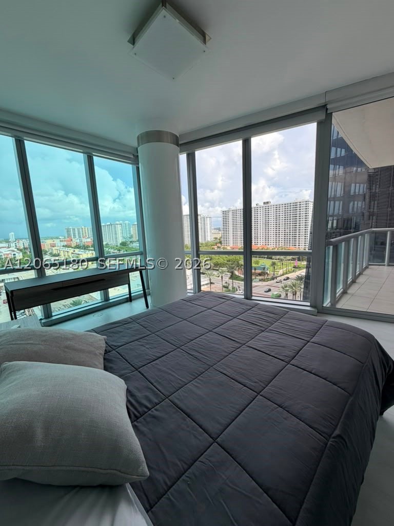 image Jade Ocean10