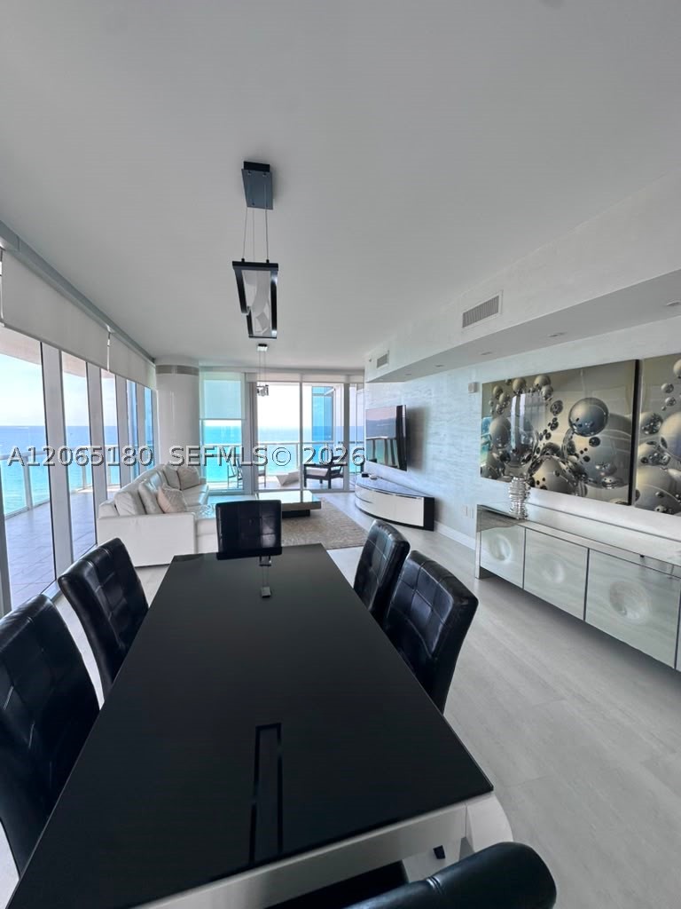 image Jade Ocean6