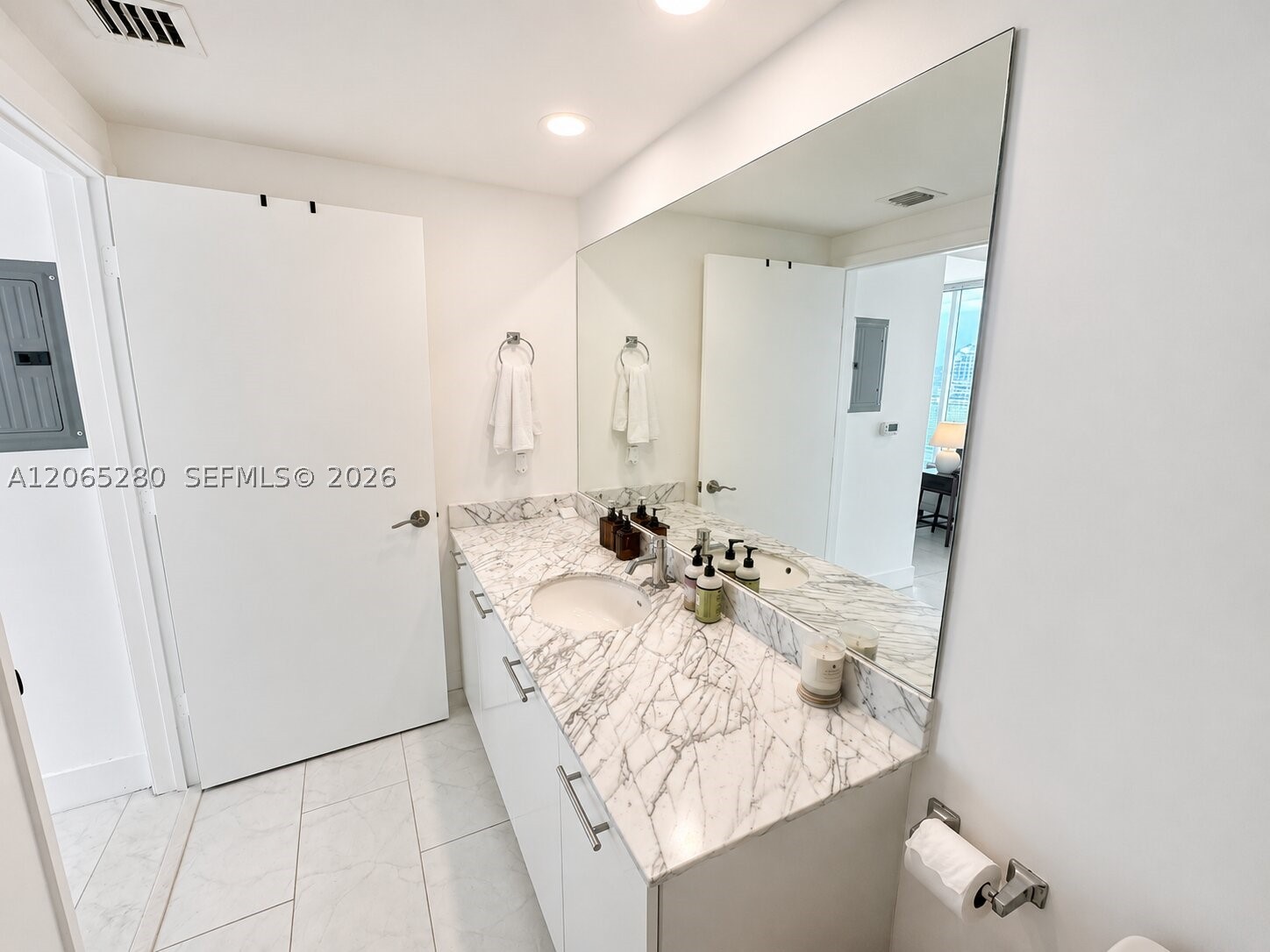 image The Plaza on Brickell East19