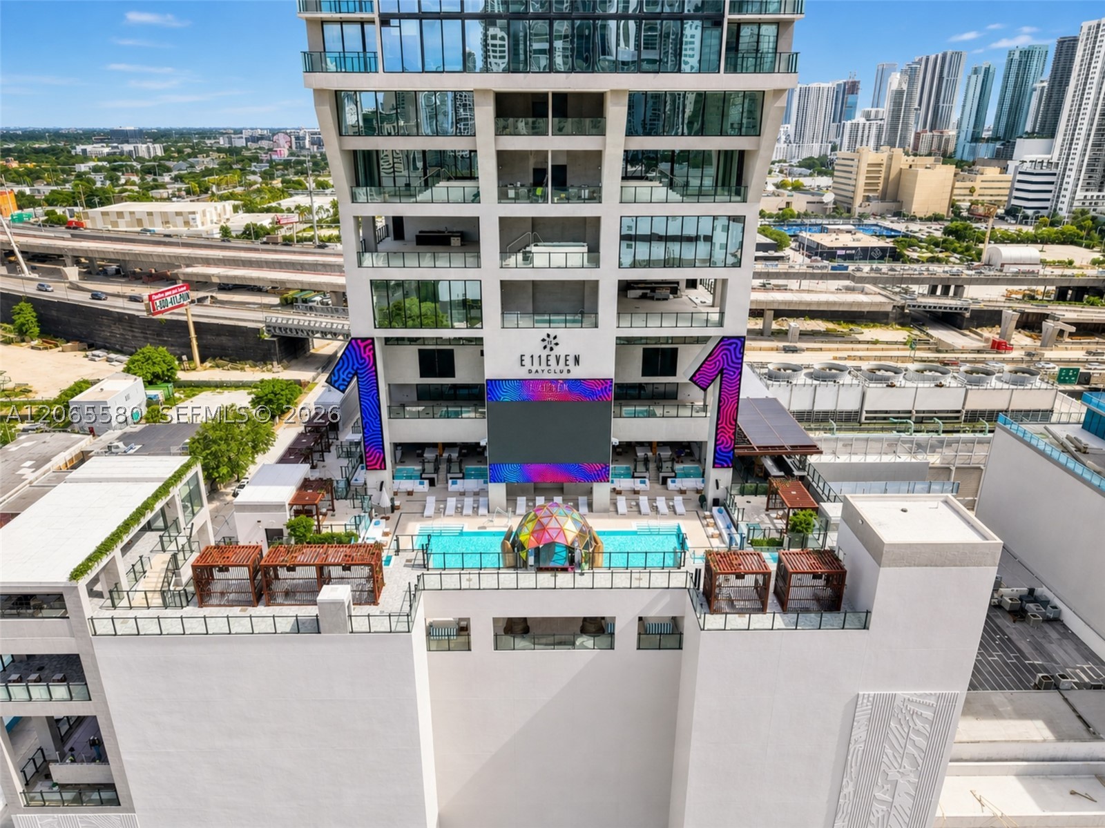 image E11EVEN Hotel & Residences22