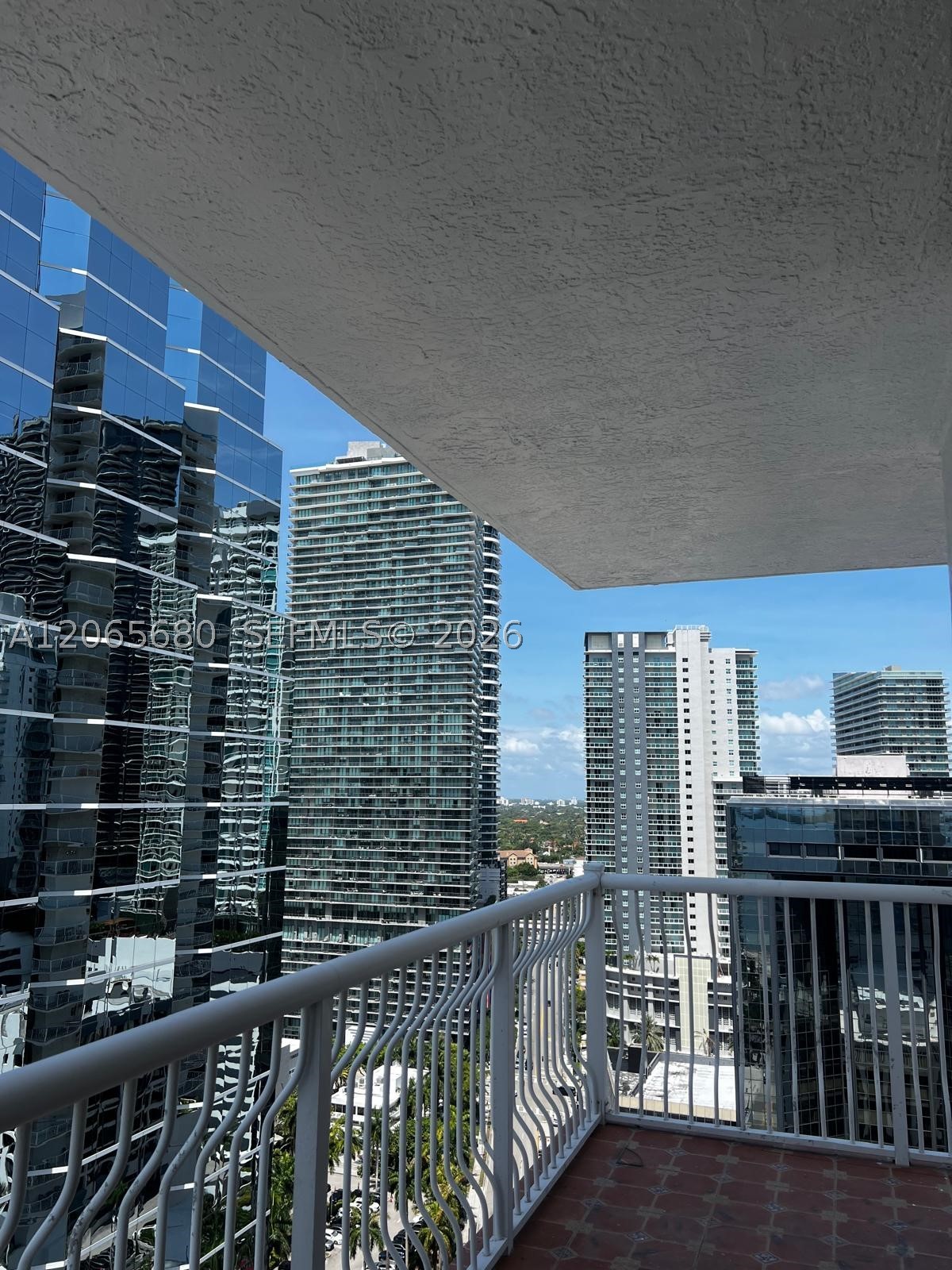 image The Club at Brickell Bay1