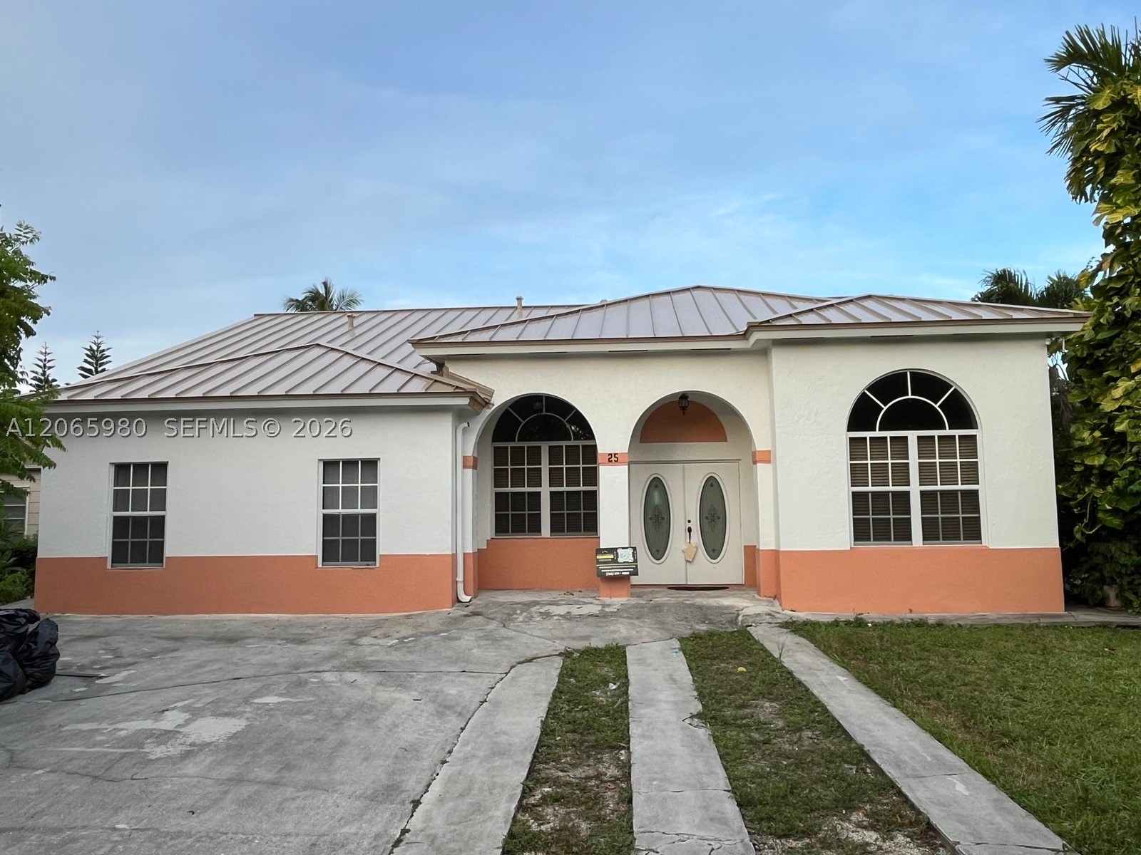 25 Ludlam Dr