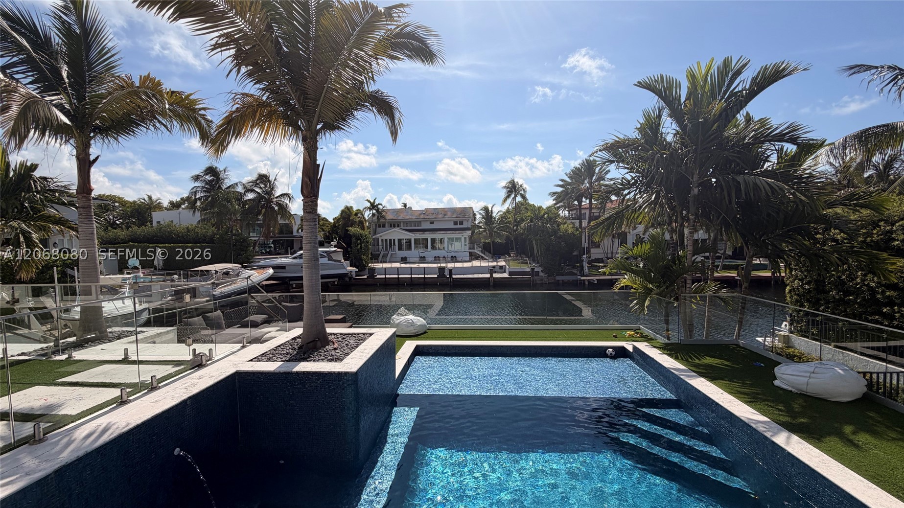 6819 Sunrise Pl Coral Gables, FL 33133