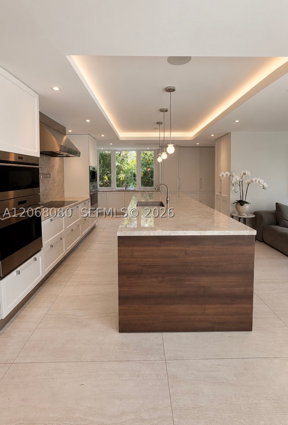 6819 Sunrise Pl Coral Gables, FL 33133