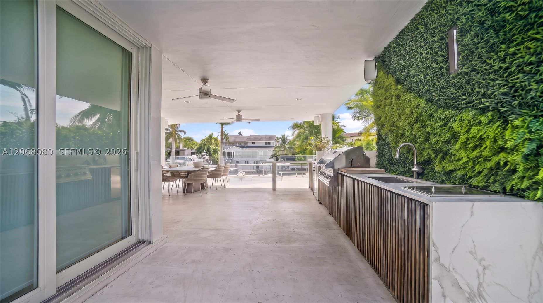 6819 Sunrise Pl Coral Gables, FL 33133