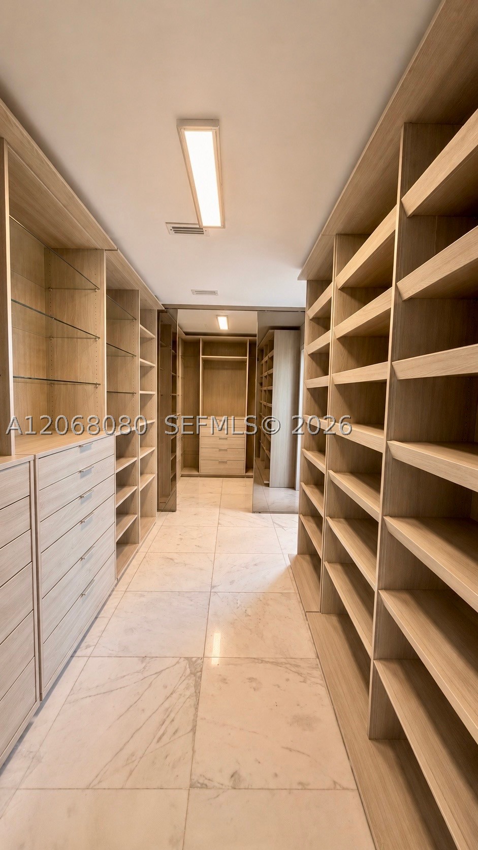 6819 Sunrise Pl Coral Gables, FL 33133