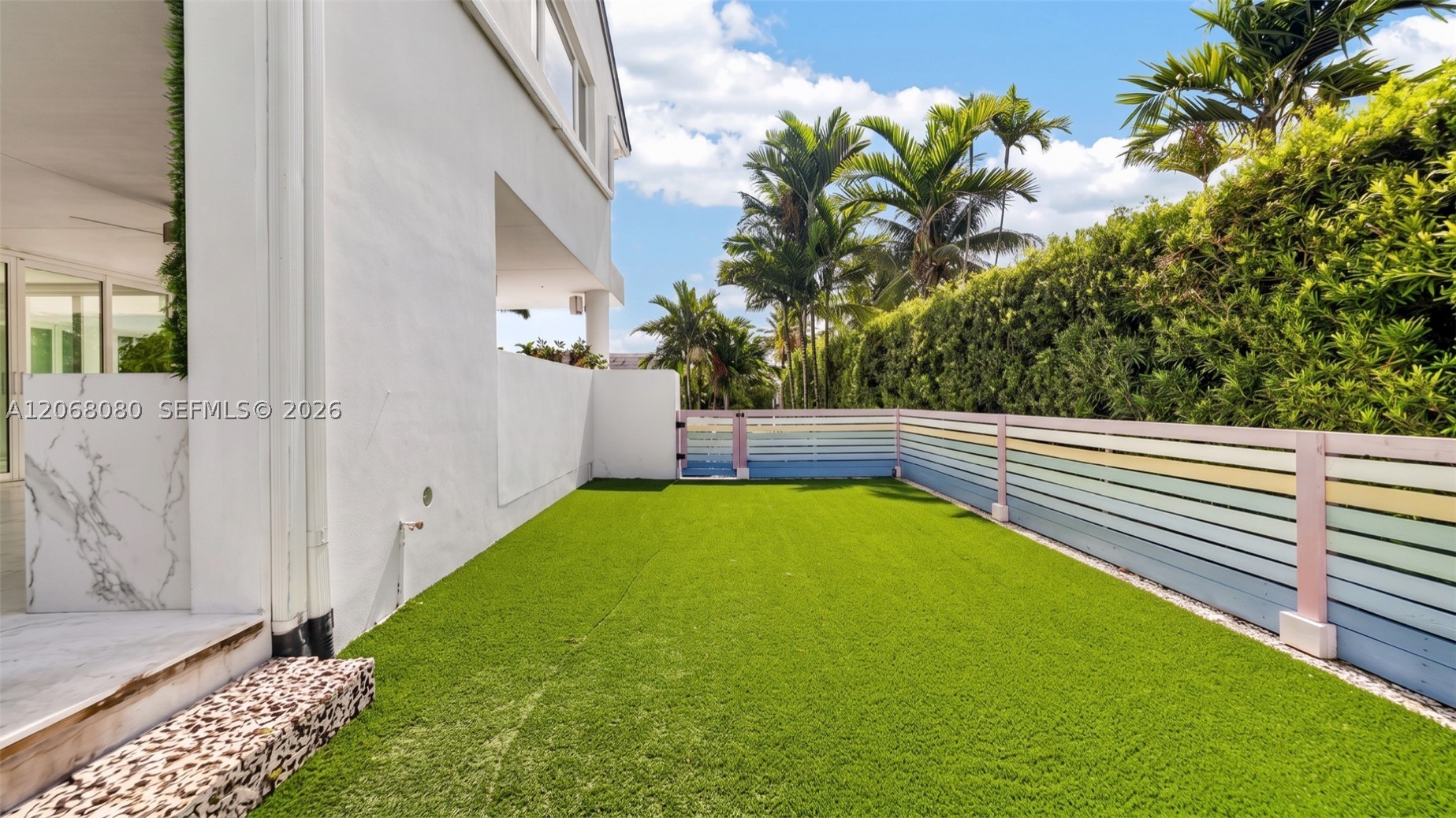 6819 Sunrise Pl Coral Gables, FL 33133