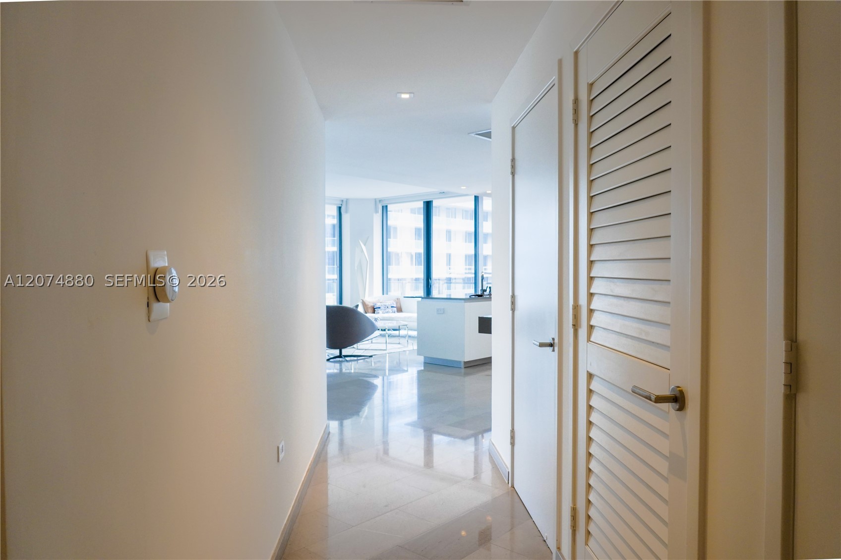 88 SW 7th #2112 Miami, FL 33130