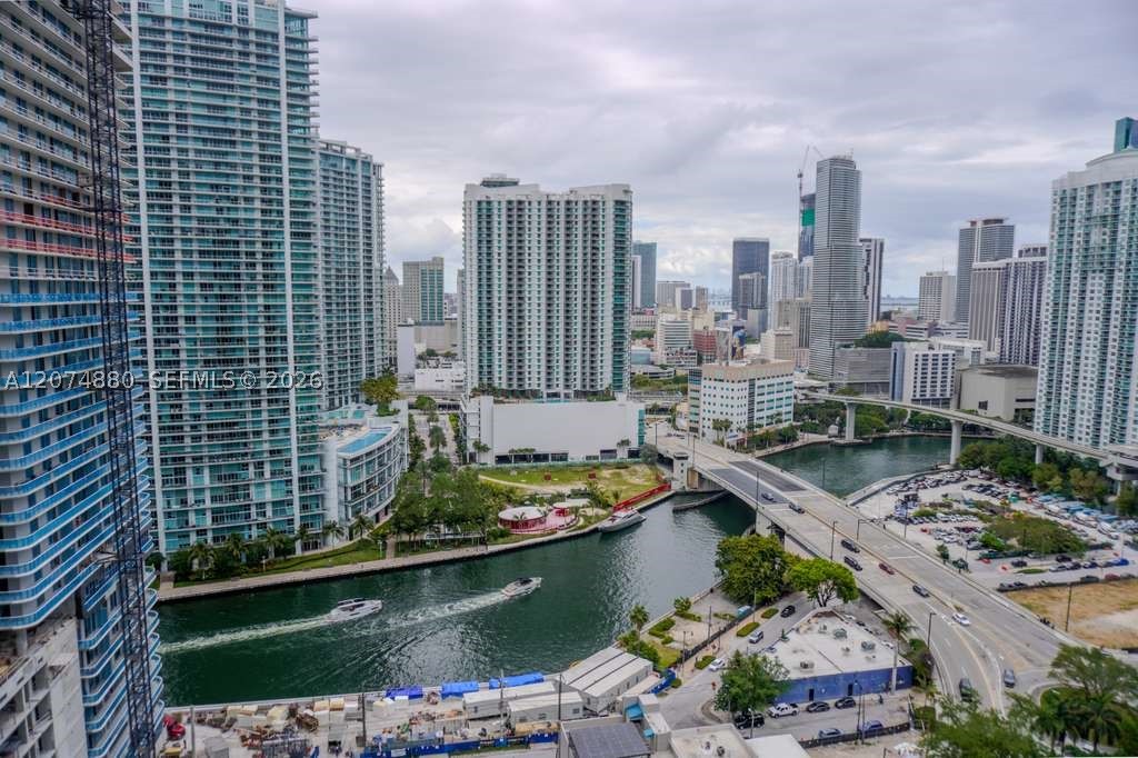 88 SW 7th #2112 Miami, FL 33130