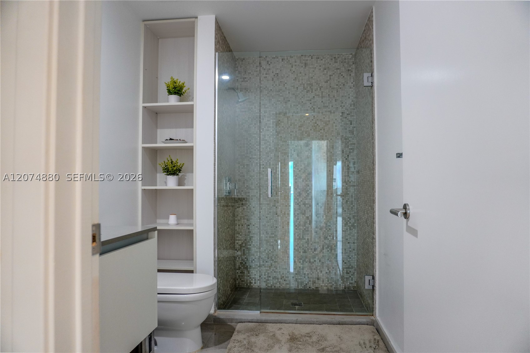 88 SW 7th #2112 Miami, FL 33130