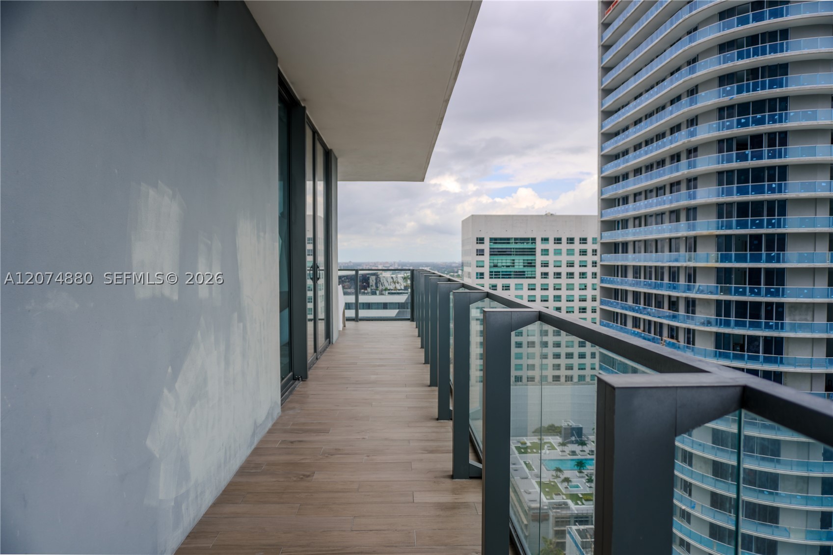 88 SW 7th #2112 Miami, FL 33130