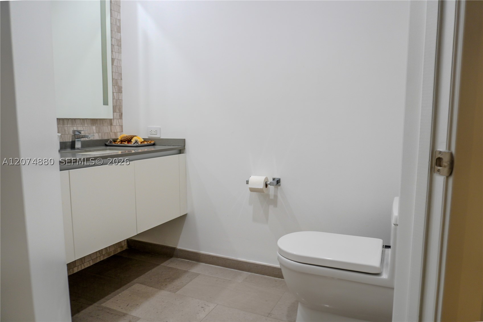 88 SW 7th #2112 Miami, FL 33130