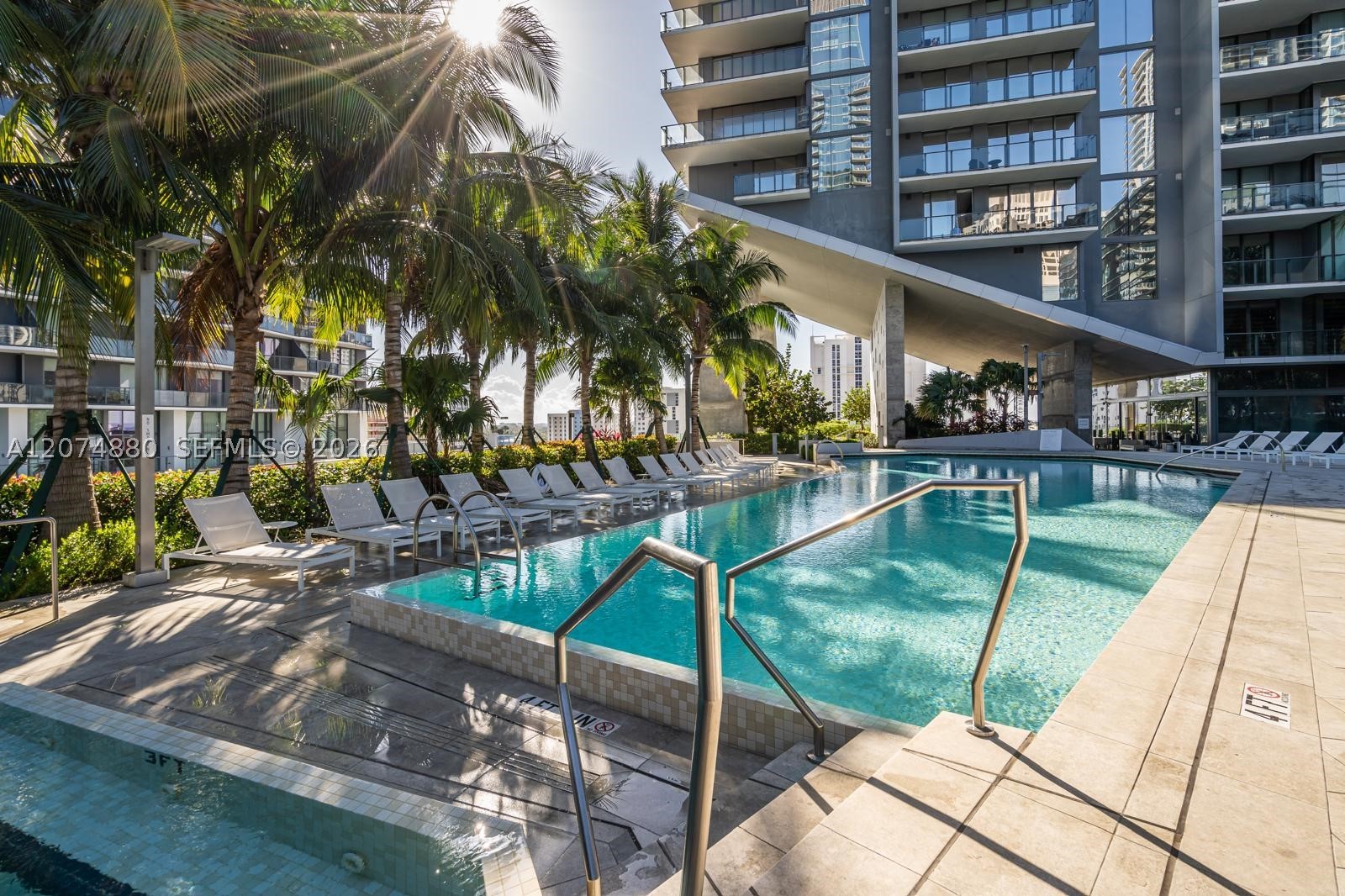 88 SW 7th #2112 Miami, FL 33130