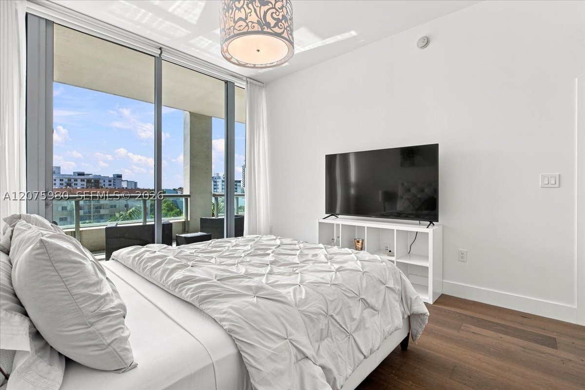 6799 Collins Ave #412 Miami Beach, FL 33141