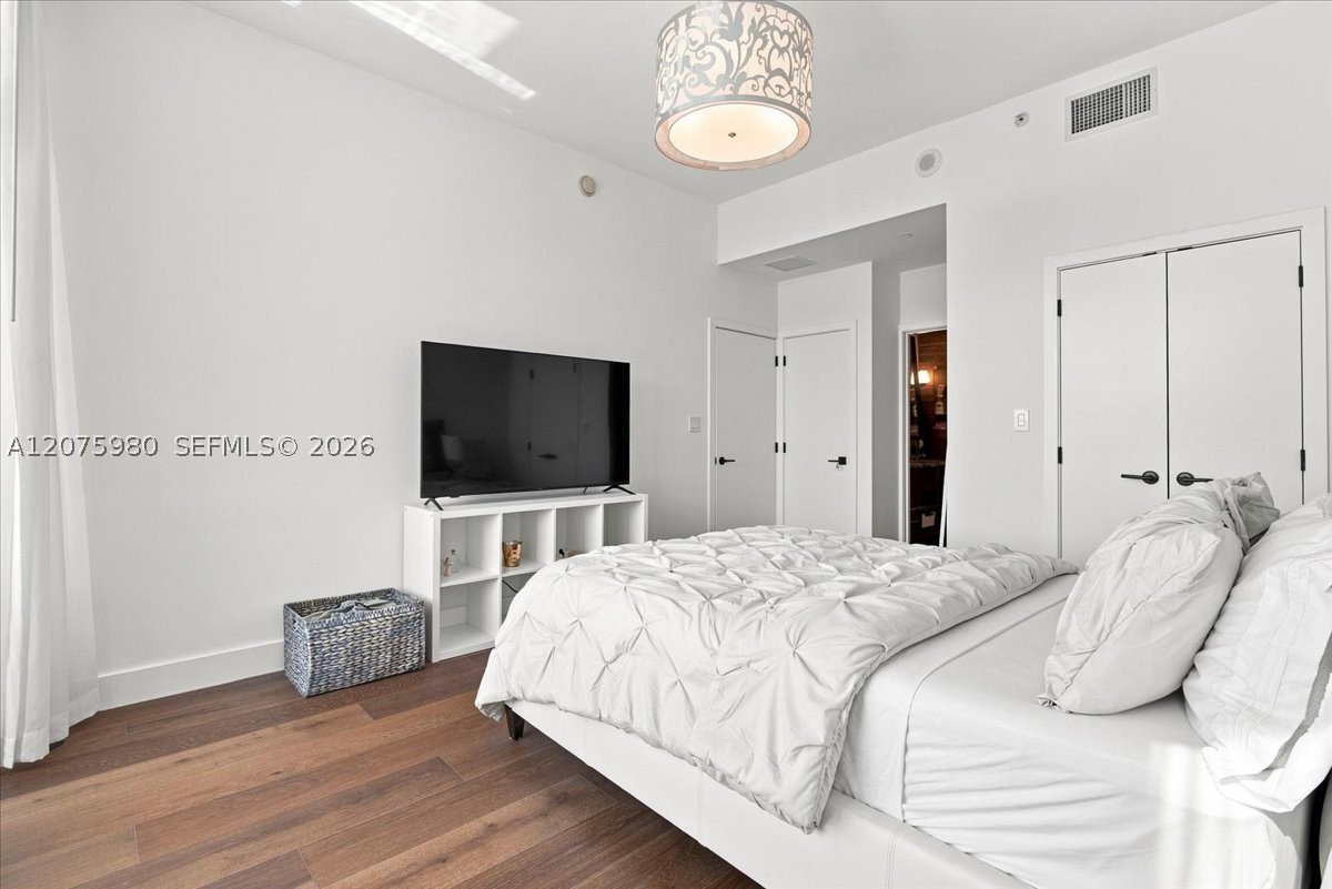 6799 Collins Ave #412 Miami Beach, FL 33141