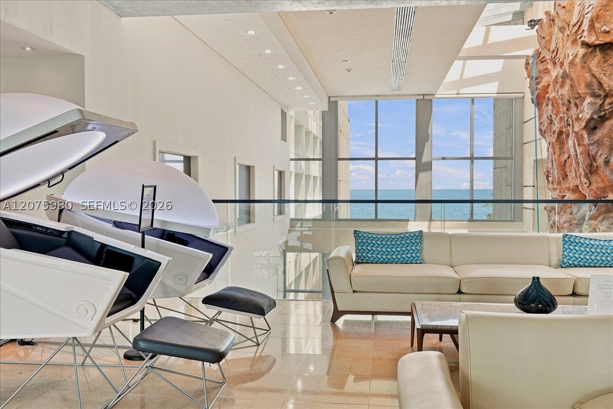 6799 Collins Ave #412 Miami Beach, FL 33141