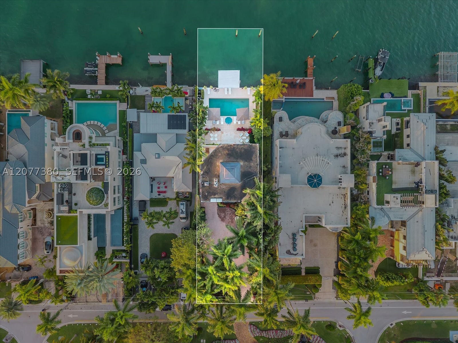 279 N Hibiscus Dr Miami Beach, FL 33139