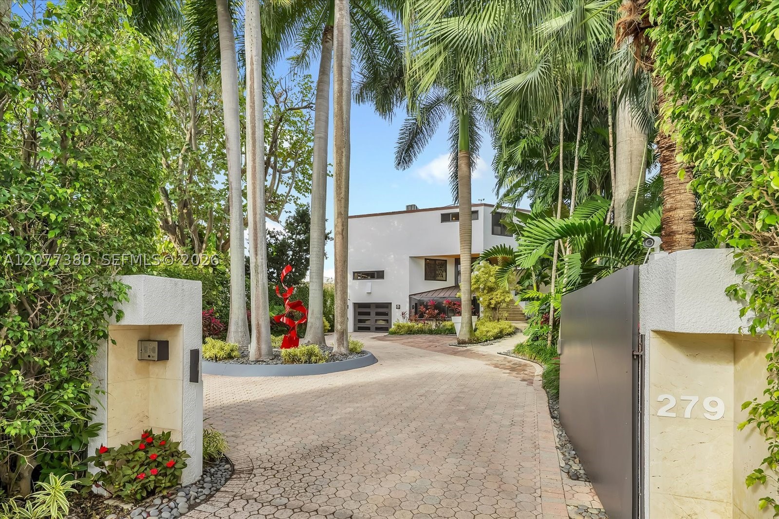 279 N Hibiscus Dr Miami Beach, FL 33139