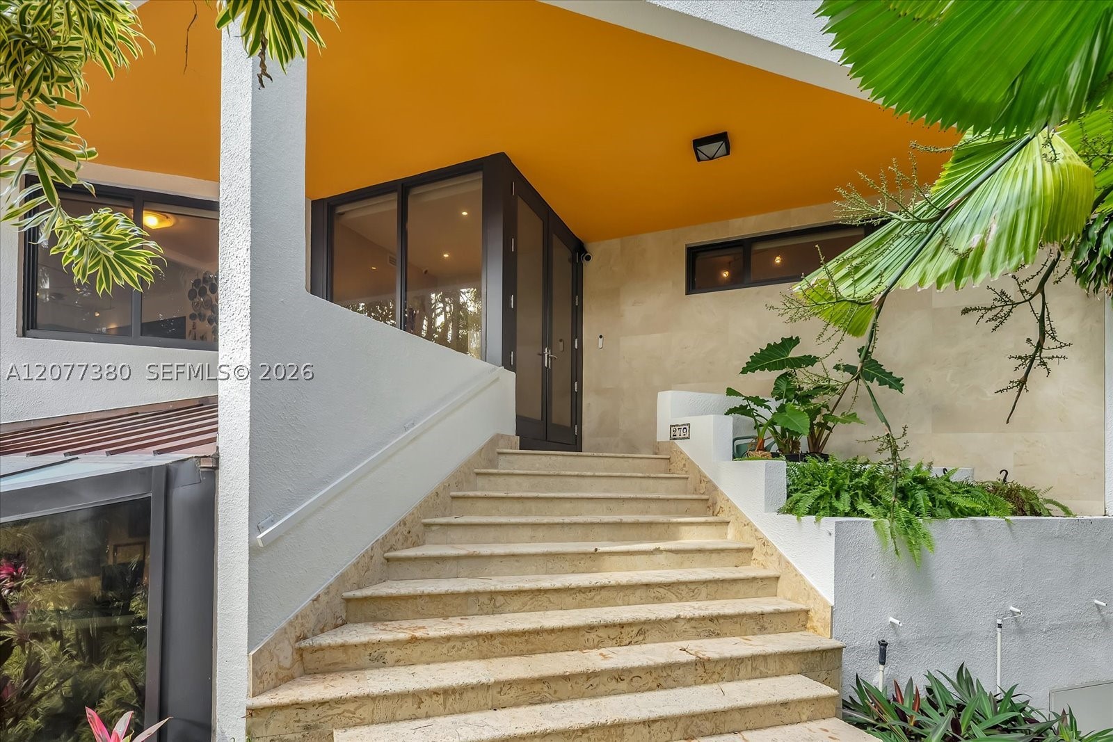 279 N Hibiscus Dr Miami Beach, FL 33139