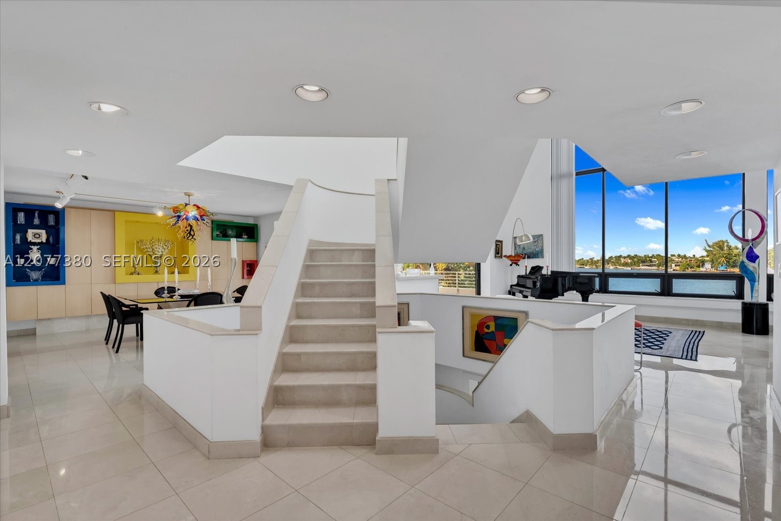279 N Hibiscus Dr Miami Beach, FL 33139