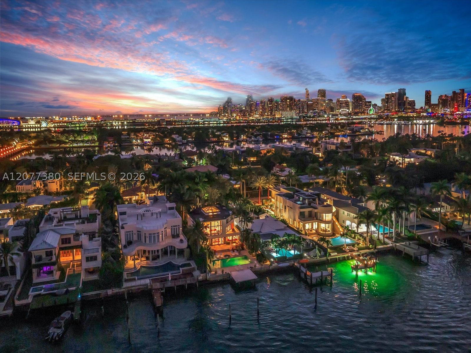279 N Hibiscus Dr Miami Beach, FL 33139