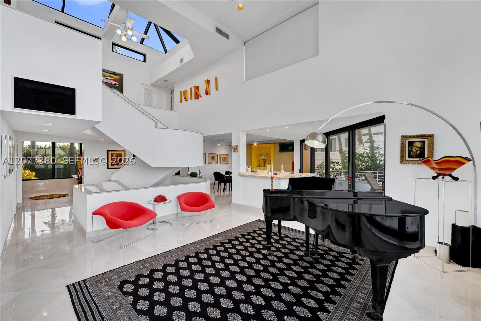 279 N Hibiscus Dr Miami Beach, FL 33139