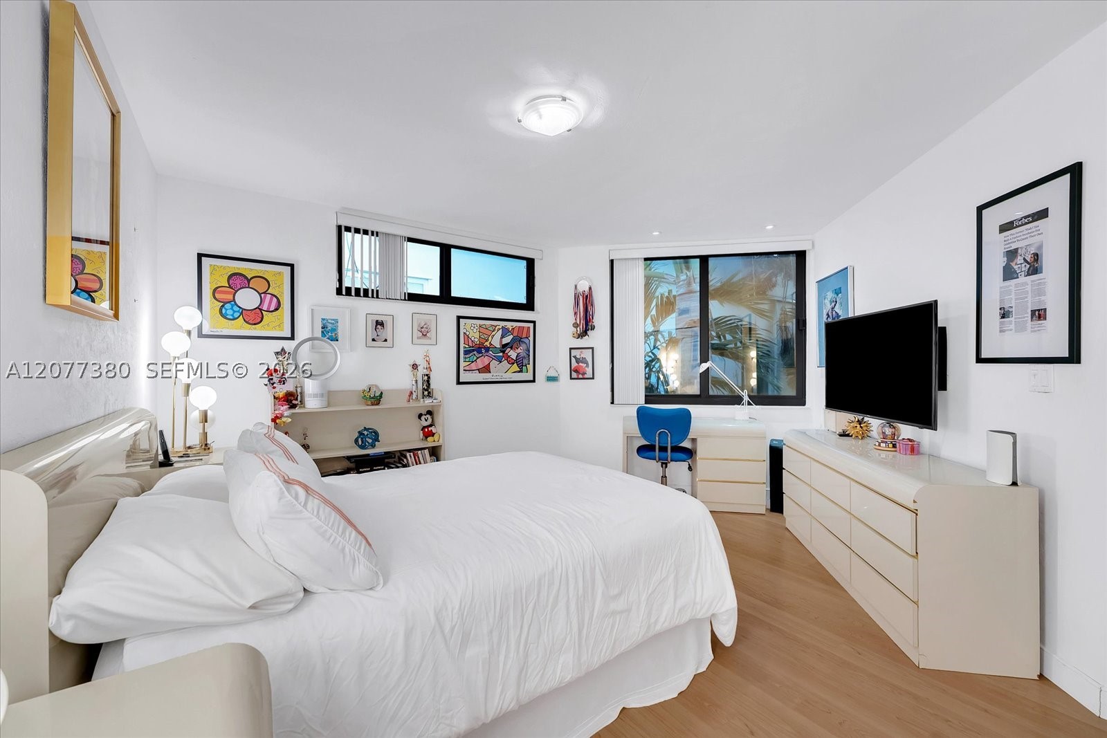 279 N Hibiscus Dr Miami Beach, FL 33139