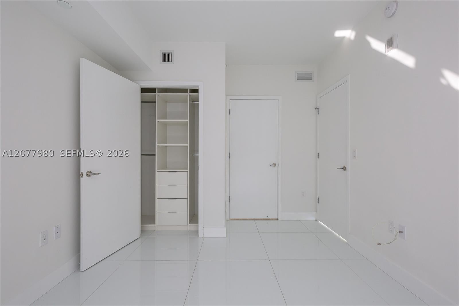image 1010 Brickell3