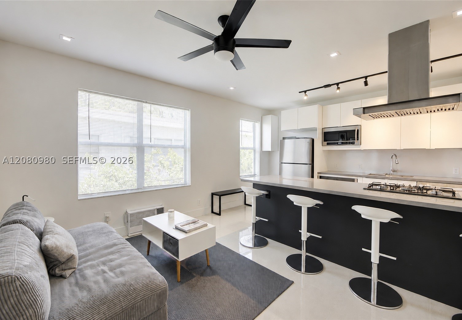 1618 Michigan Ave #26