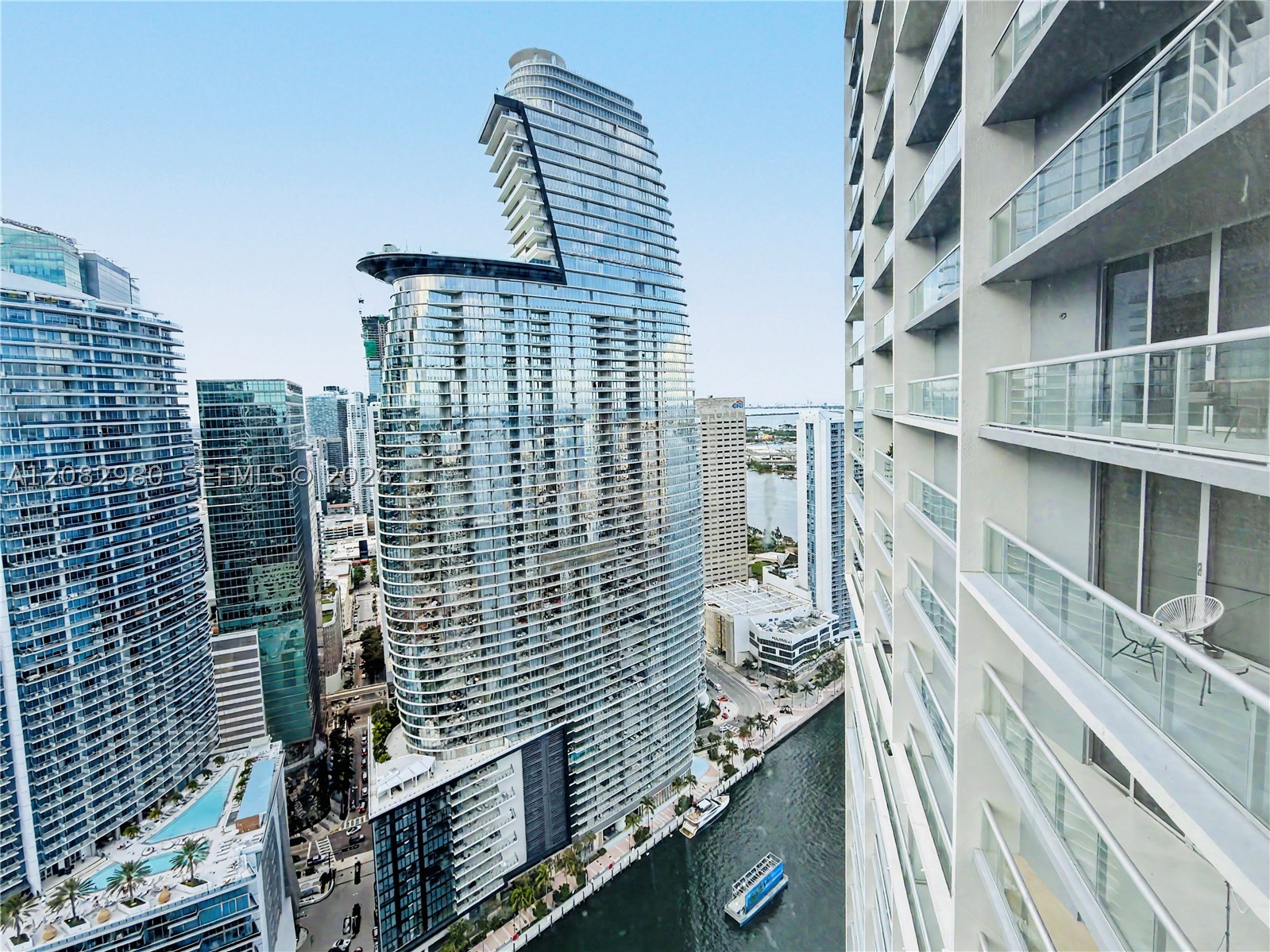 image Icon Brickell I6