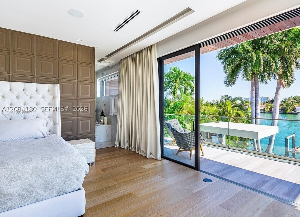 321 E Dilido Dr Miami Beach, FL 33139