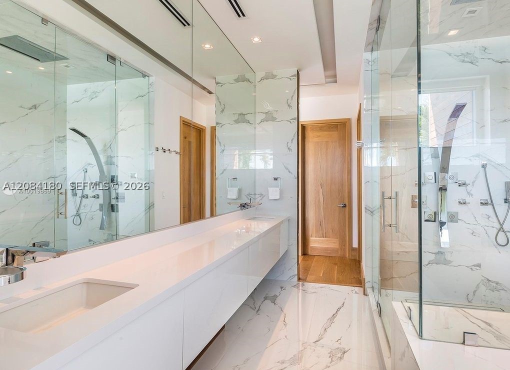 321 E Dilido Dr Miami Beach, FL 33139