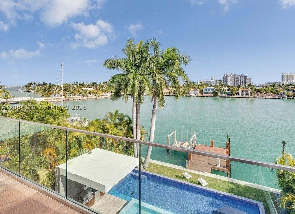 321 E Dilido Dr Miami Beach, FL 33139