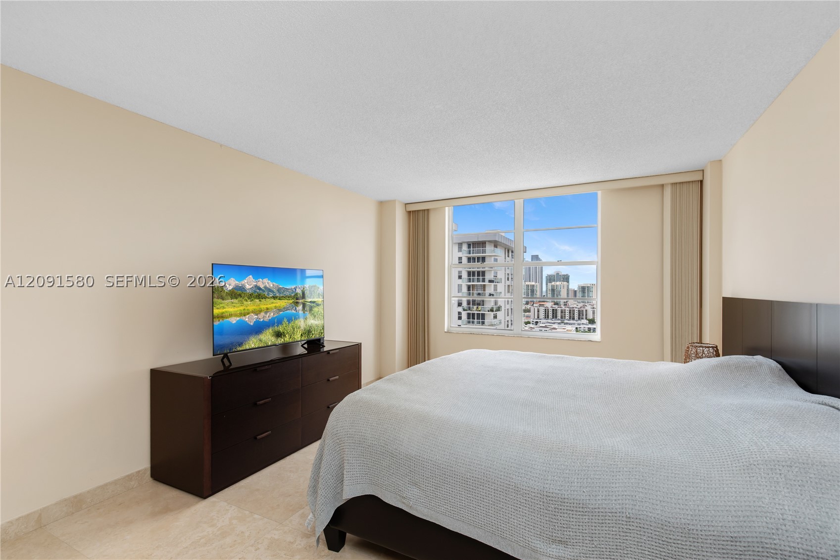 image Winston Towers 40018